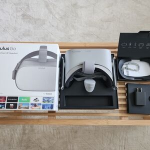 Oculus Gray Standalone VR Headset